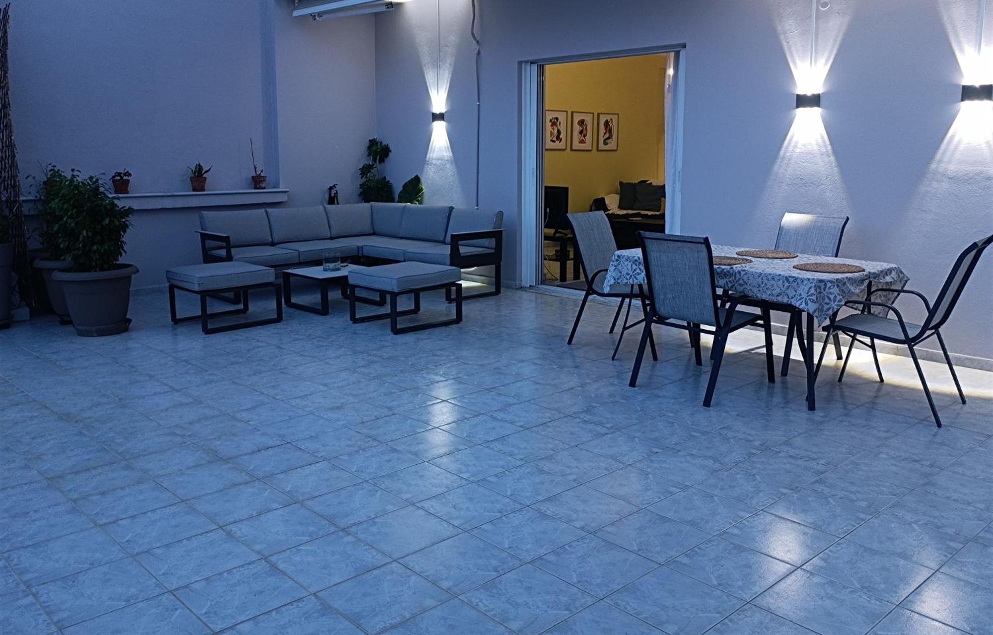 Kelly'S Penthouse Apartment นาฟปาคตอส ภายนอก รูปภาพ