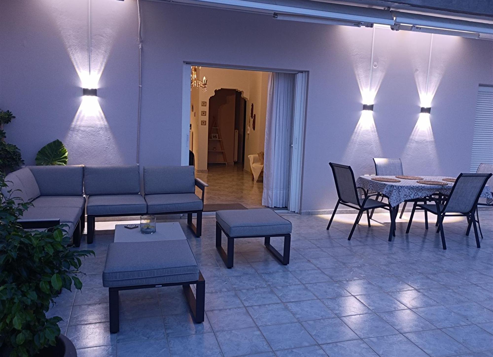 Kelly'S Penthouse Apartment นาฟปาคตอส ภายนอก รูปภาพ